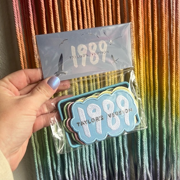 NWT 1989 TV patch set - Picture 1 of 5